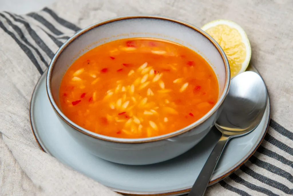 Sebzeli arpa şehriye çorbası