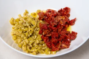 Yeşil zeytin mezesi