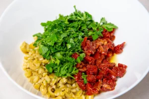 Yeşil zeytin mezesi