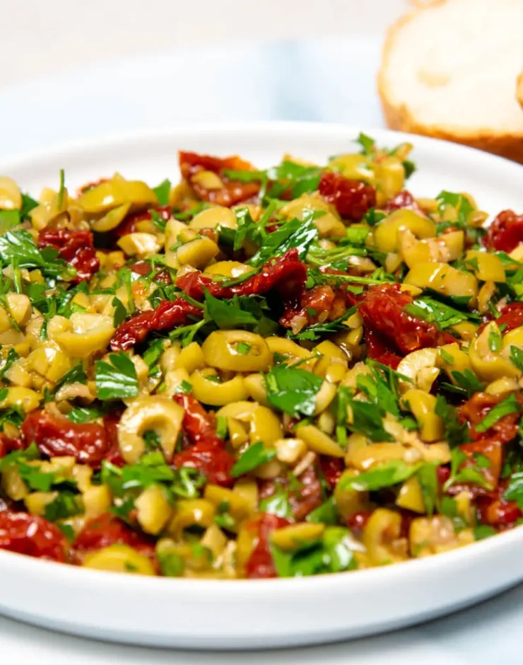 Yeşil zeytin mezesi