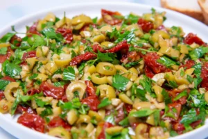 Yeşil zeytin mezesi